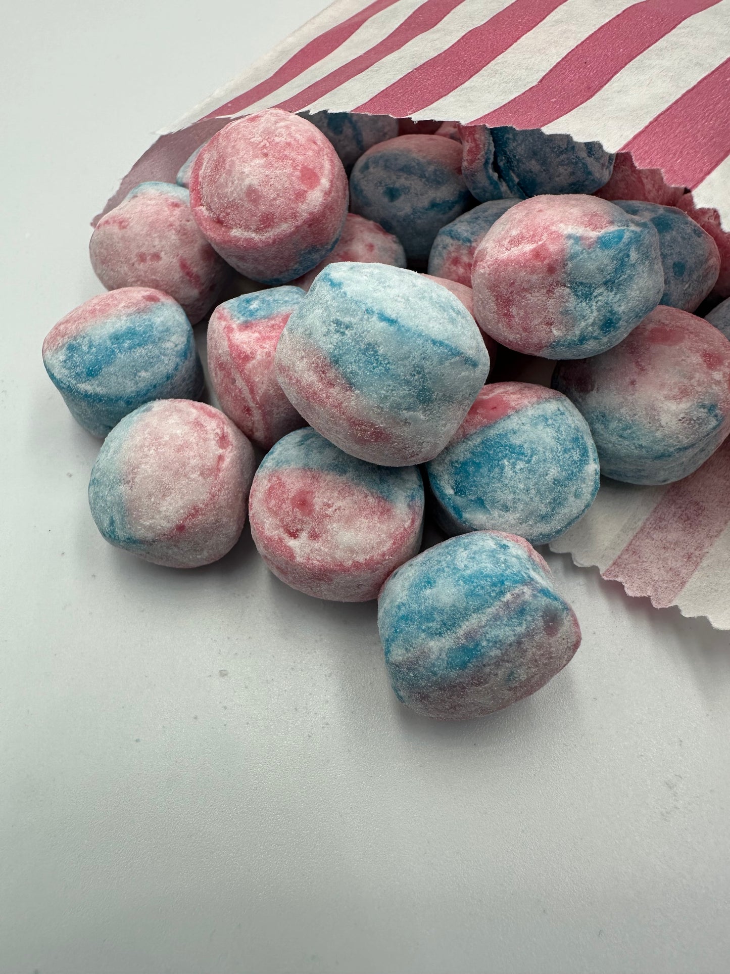 Bubblegum Chewy Bon Bons (100G Portion)