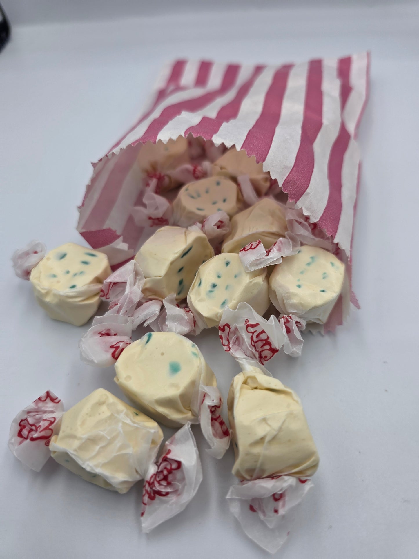 Salt Water Taffy Blueberry Muffin (100G) USA