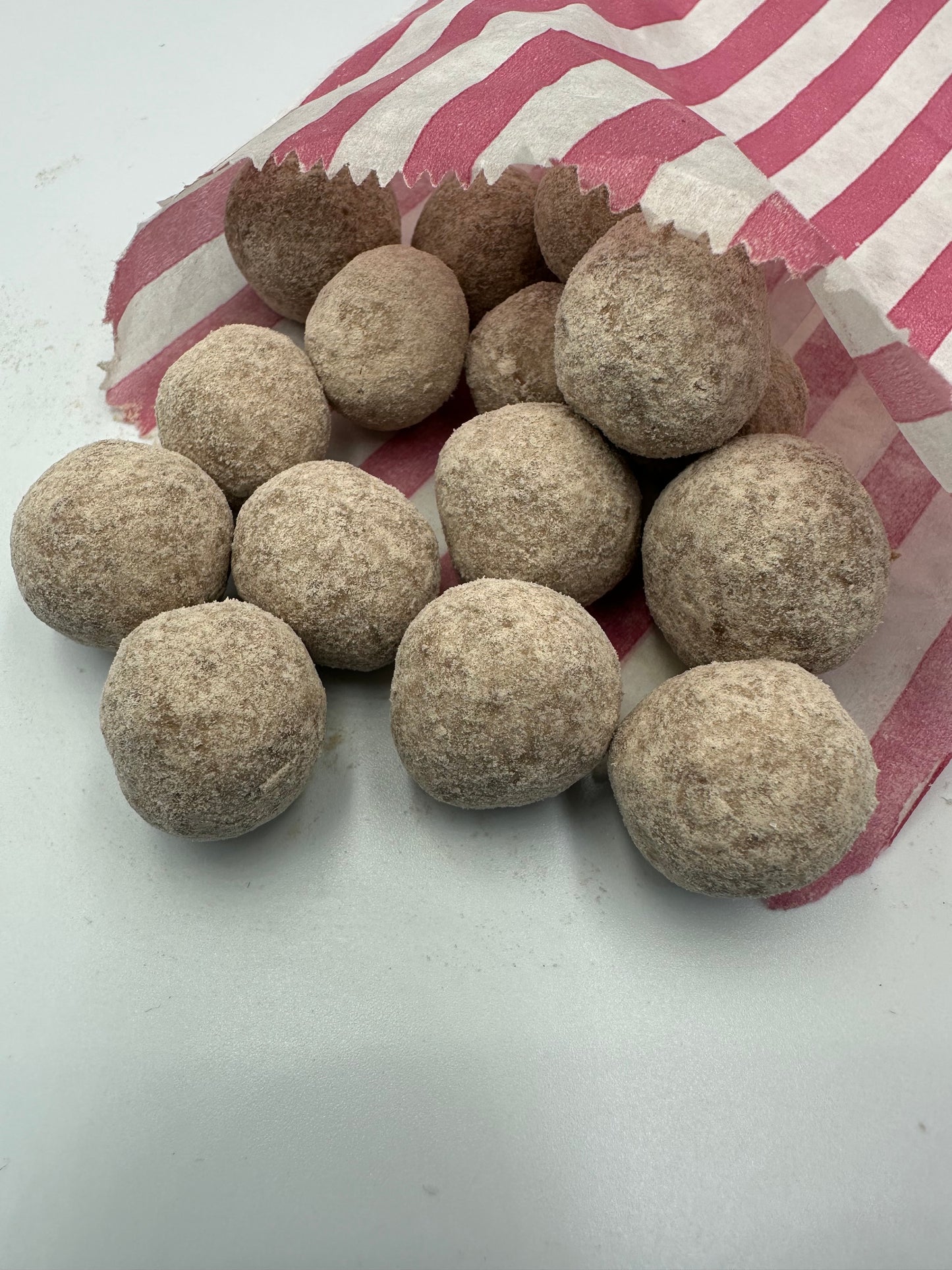 Salted Caramel Bonbons (100G Portion)