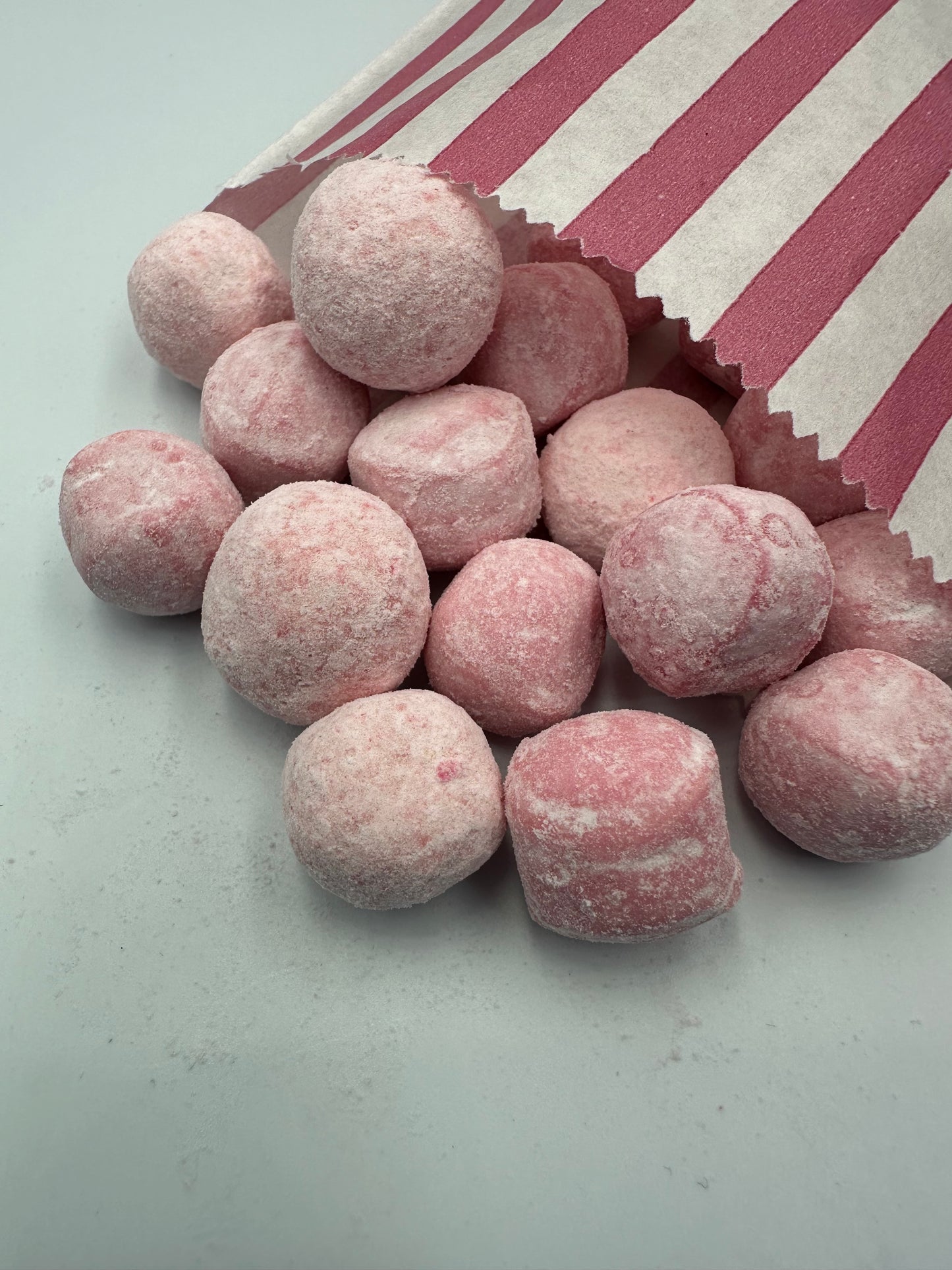 Chewy Strawberry Bon Bons (100G Portion)