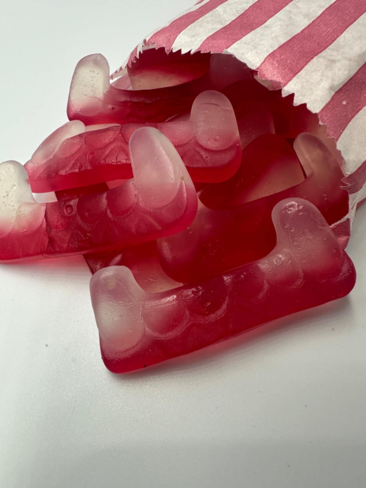 Vegan Dracula Teeth (100G Portion)