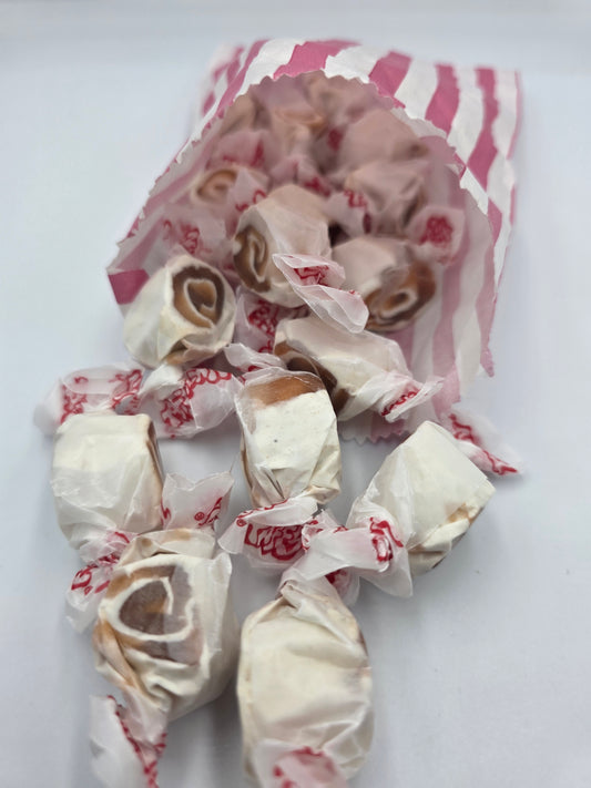 Salt Water Taffy Cinnamon Roll (100G) USA