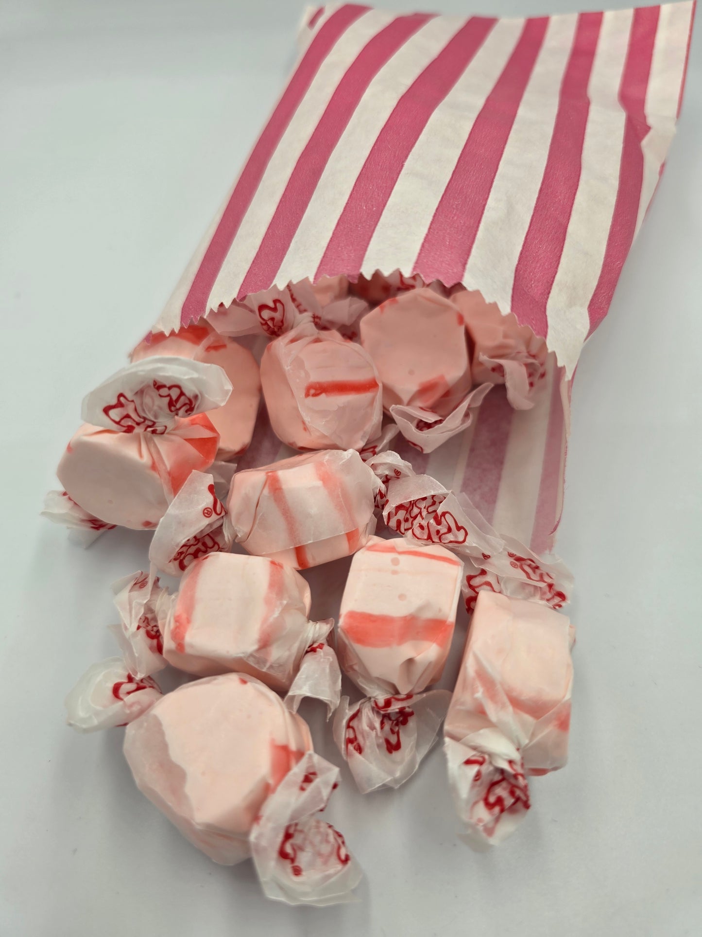 Salt Water Taffy Cherry (100G) USA